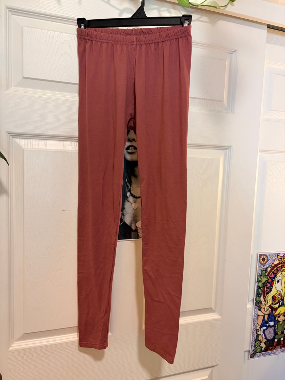 Hot Kiss Ribbed High-Rise Leggings in Dusty Mauve